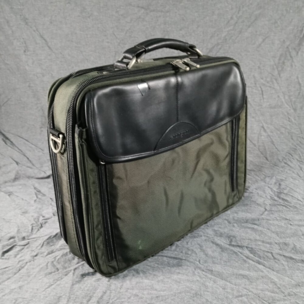 Kensington Green Professional Heavy Duty Computer/ Laptop/ Tablet Messenger Bag